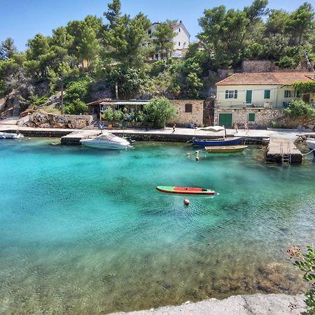 Holiday Hvar Lux Basina Bagian luar foto