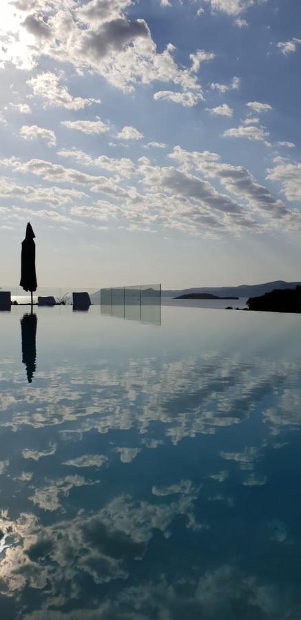 Holiday Hvar Lux Basina Bagian luar foto