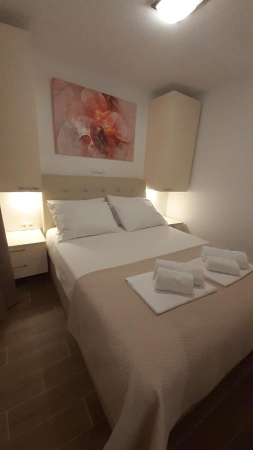 Holiday Hvar Lux Basina Bagian luar foto
