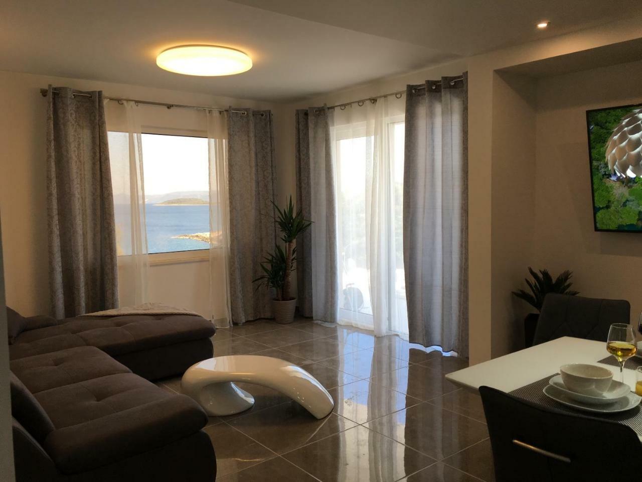 Holiday Hvar Lux Basina Bagian luar foto