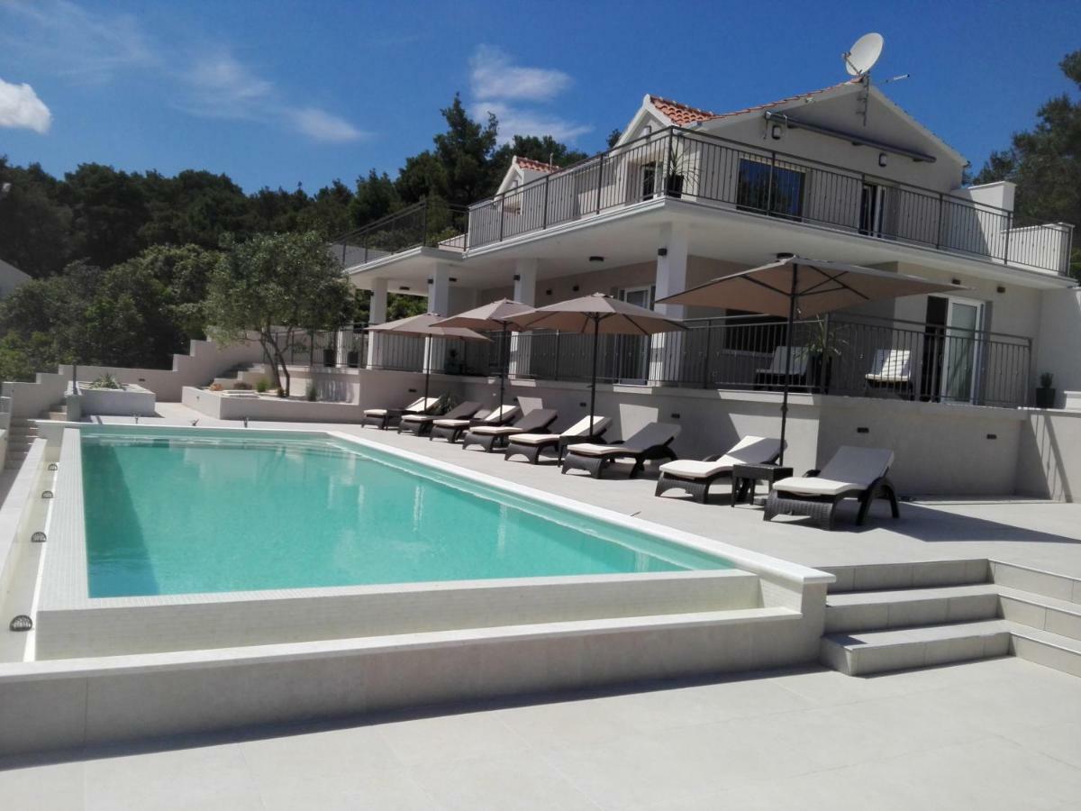 Holiday Hvar Lux Basina Bagian luar foto